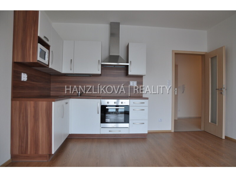Pronájem nového bytu 2+kk s terasou (D.2.3ir), Jírovcova ul.