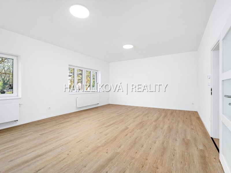 Výjimečná investiční příležitost v Havl. kolonii – 2 zrekonstruované byty v jednom, zahrada, sklep