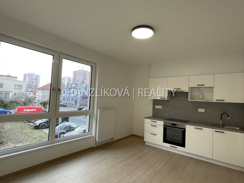 Pronájem novostavby bytu 1+kk, byt číslo B.5, residence Hálkova, ČB