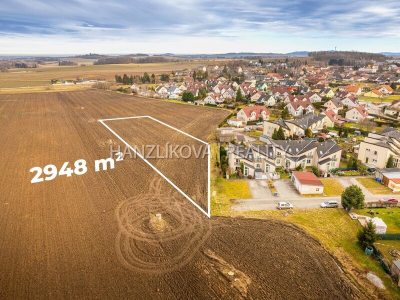 prodej stavebního pozemku - bytové domy nebo dům s pečovatelskou službou, 2948 m2, Dolní Třebonín