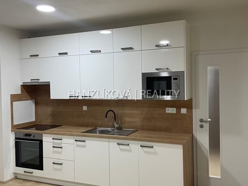 Pronájem novostavby bytu 1+kk-Dobrovodská ulice,