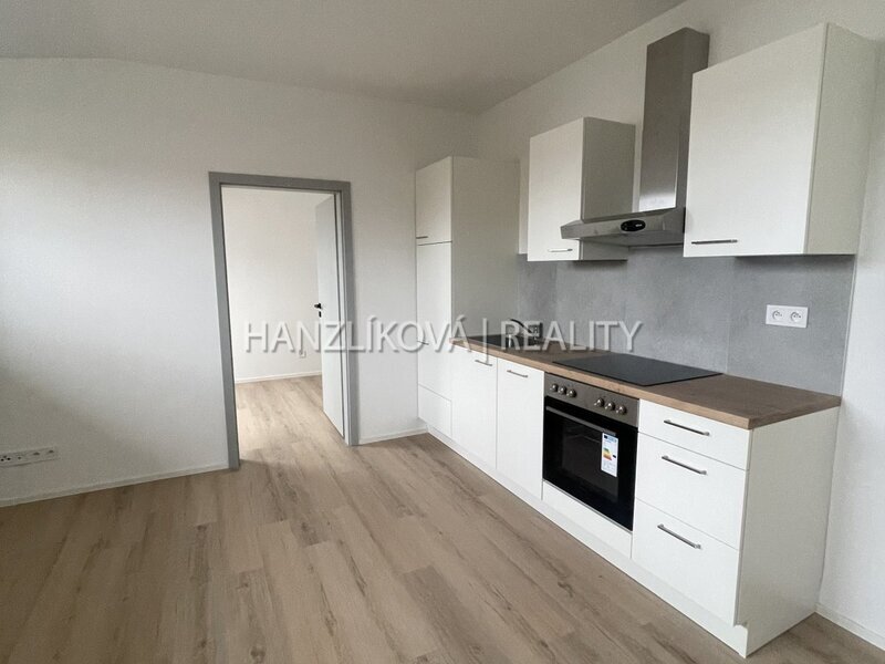 pronájem bytu 2+kk, 50 m2, Rudolfovská tř. České Budějovice