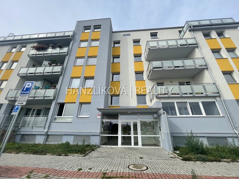prodej  nového bytu 1+kk  s terasou, ulice Pl. Malého, Čtyři Dvory, ČB