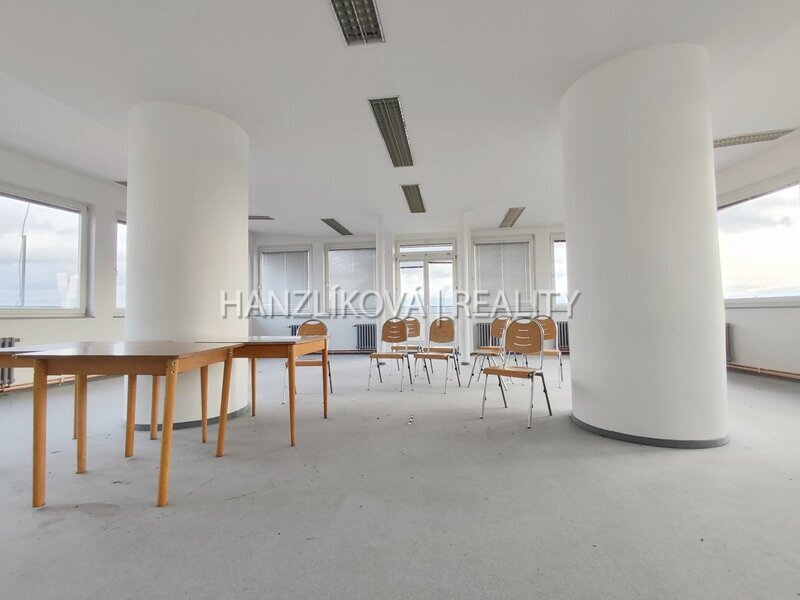 Pronájem nebytového prostoru Pražská tř. 19