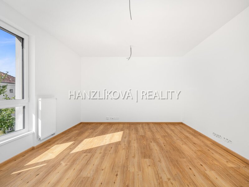prodej novostavby bytu 3+kk s lodžií, byt číslo B.21, residence Hálkova, ČB - již dokončeno
