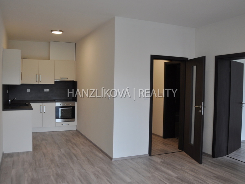 Pronájem bytu 2+kk ve 3.NP s balkonem, byt B.3.1, rezidence DLOUHÁ LOUKA 2.etapa
